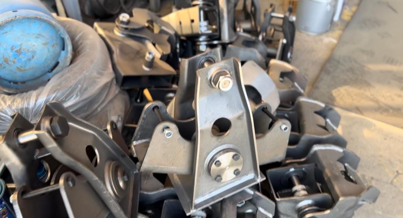 Reparación de soportes de suspensión — 1